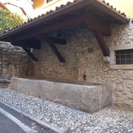 La Casa Di Tina - Civenna Villa ภายนอก รูปภาพ